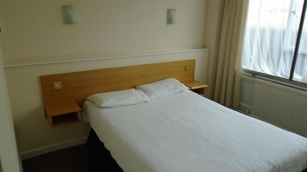 St Peter'S Quarter Hotel Дербі Номер фото